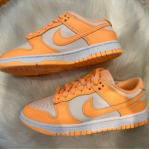 Nike Dunk Low Peach Cream